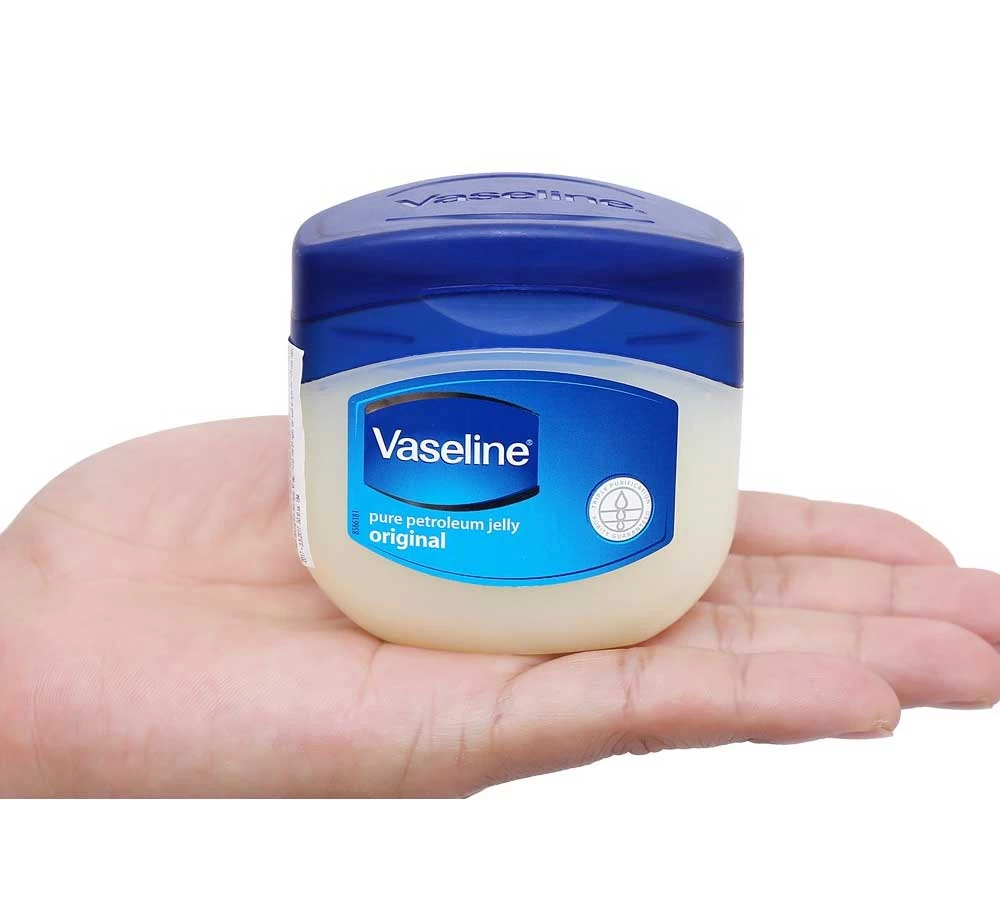 Vaseline cũng bôi trơn hiệu quả nếu bạn biết cách dùng