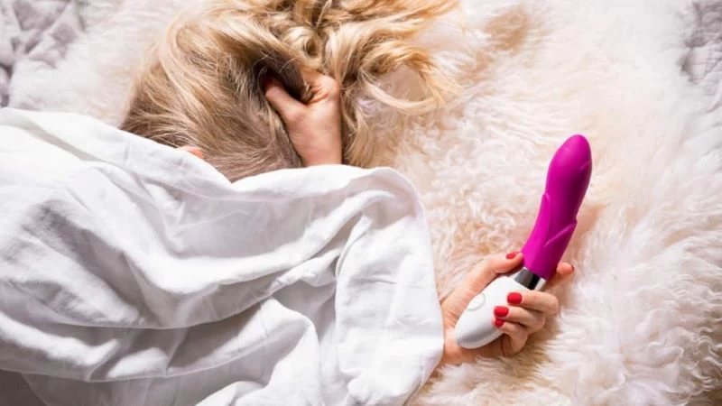 Lạm dụng sextoy có thể khiến hormone cơ thể thay đổi bất thường