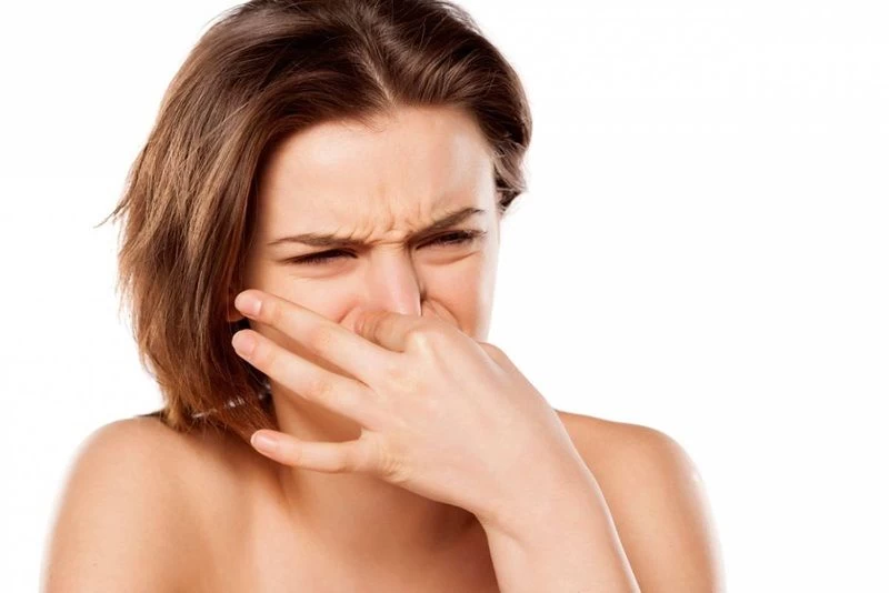 Mùi vùng kín nam có thể khiến nàng thấy khó chịu, mất hứng khi gần gũi