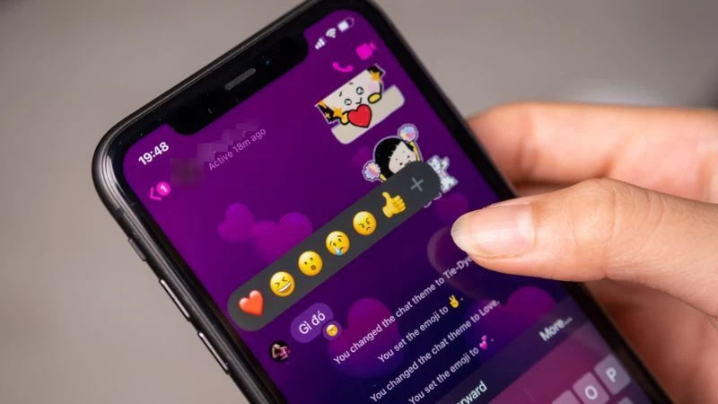 Gửi icon dễ thương trong tin nhắn để “bật đèn xanh” với đối phương