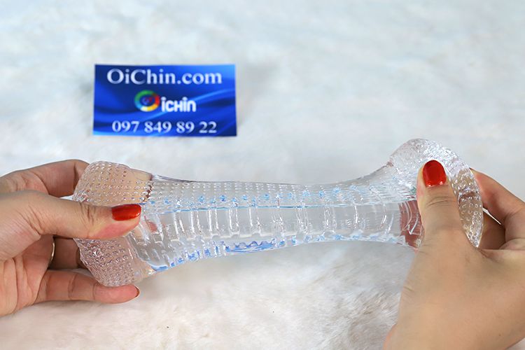 Cốc thủ dâm trong suốt 2 đầu được chụp thực tế bởi Oichin