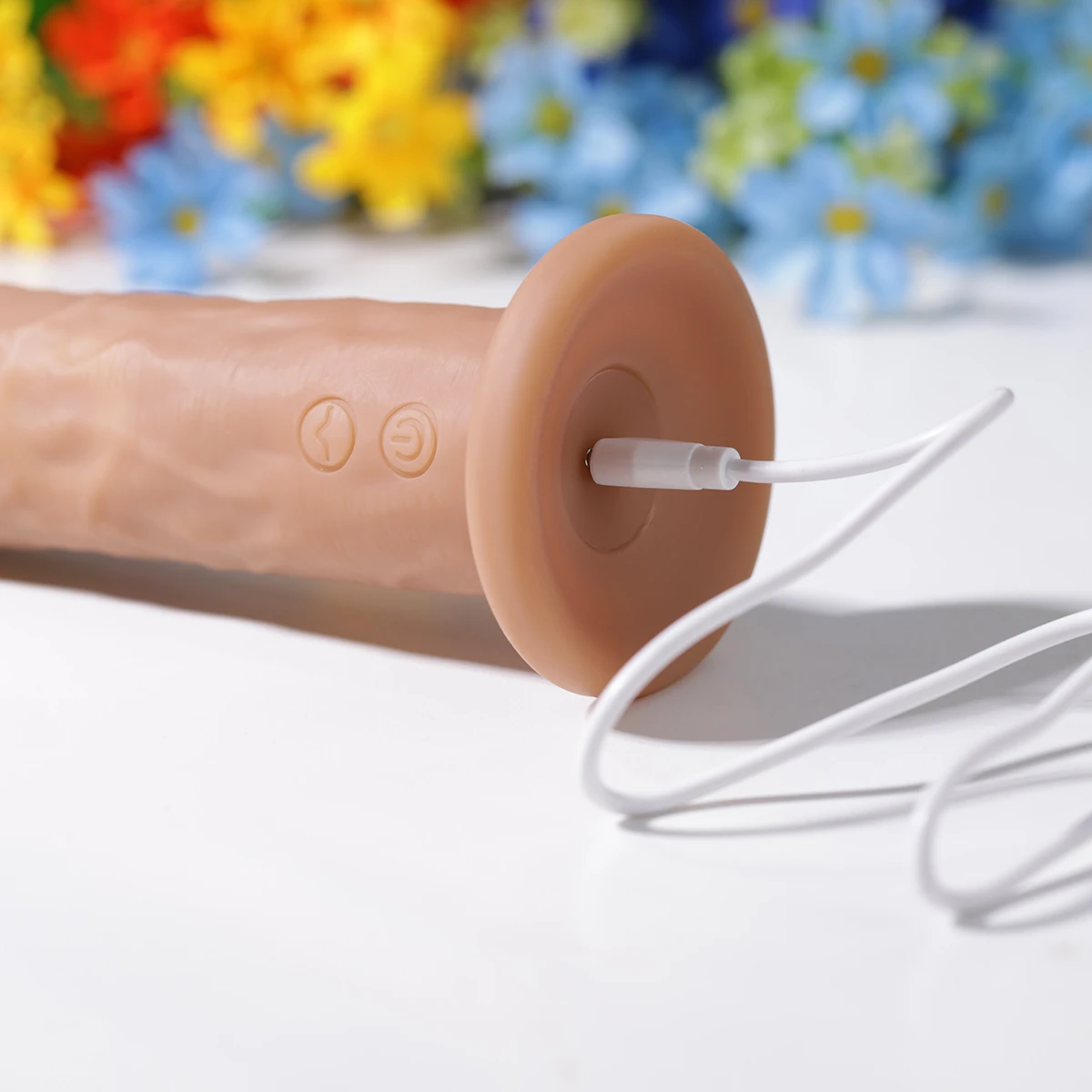 Cắm sạc vào sextoy