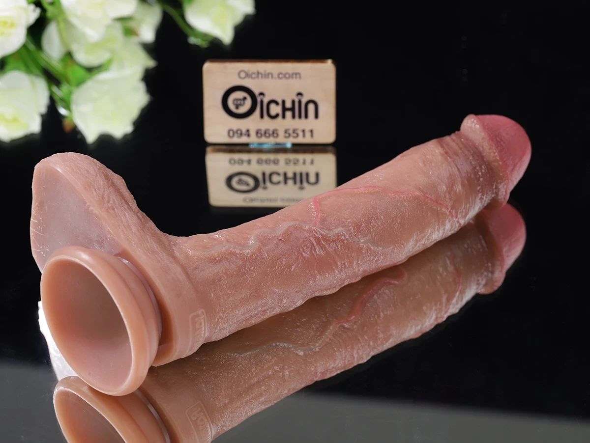  Natural Cock 8.5 inch có các đường gân guốc mạnh mẽ 