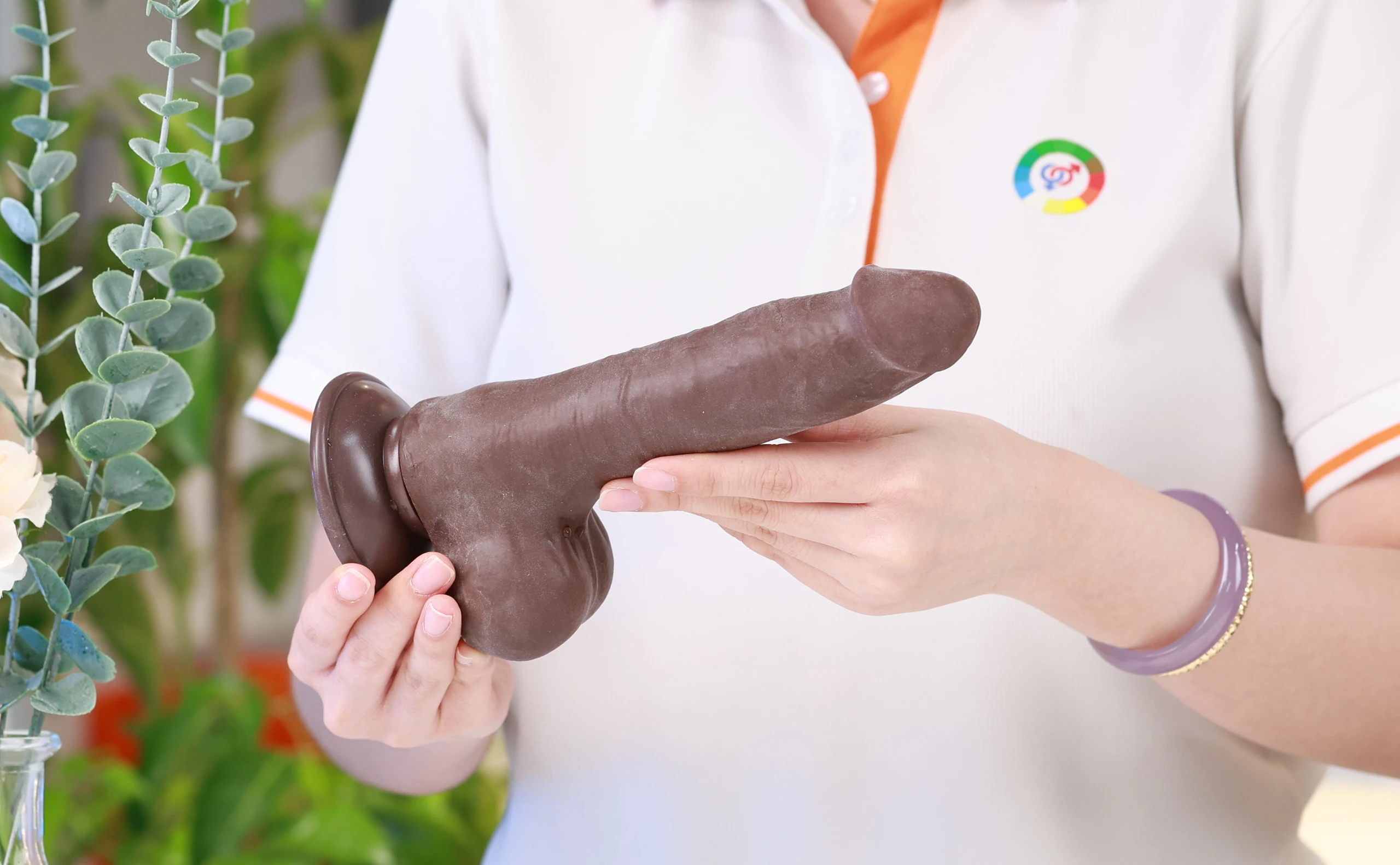 Lovetoy Sliding Skin Dual Layer 8 inch được chụp thực tế bởi Oichin