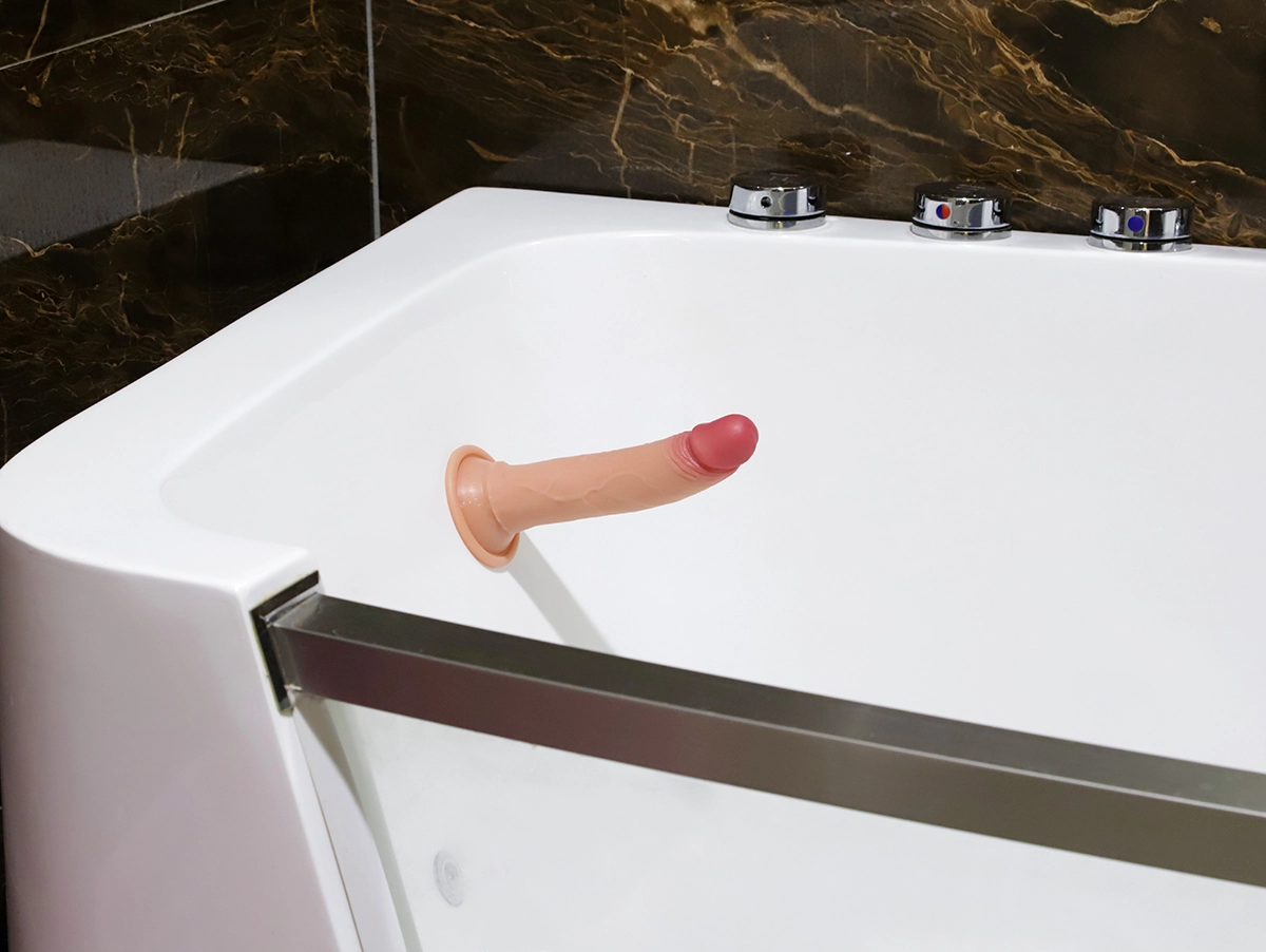 Lovetoy Nature Cock 2 lớp có đế gắn tường chắc chắn